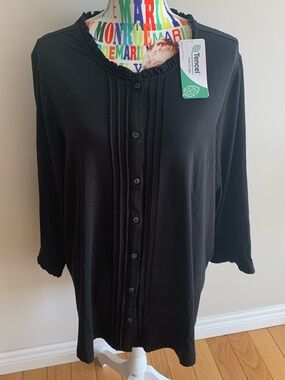 NWT Lands' End Black Women's Top with Ruffle on Neckline and Cuffs